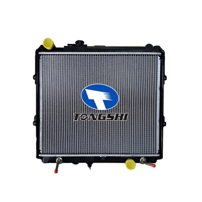 For TOYOTA HILUX 2.5 TD 01- AT Radiator